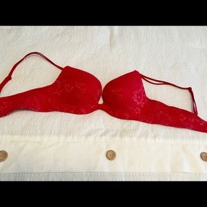 Victoria Secret Angel Embrace Padded Bra